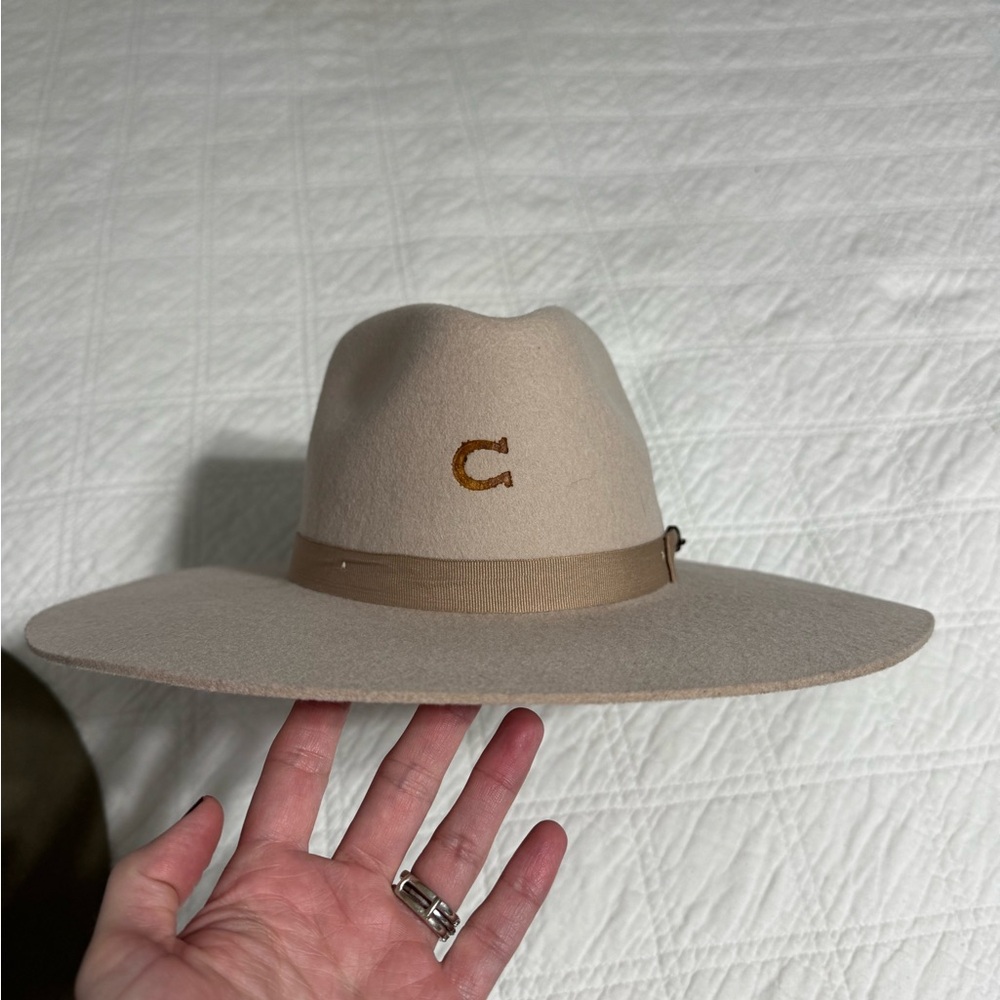New Charlie 1 Horse Highway hat. Silverbelly color. Size small. Paid 89.99.
